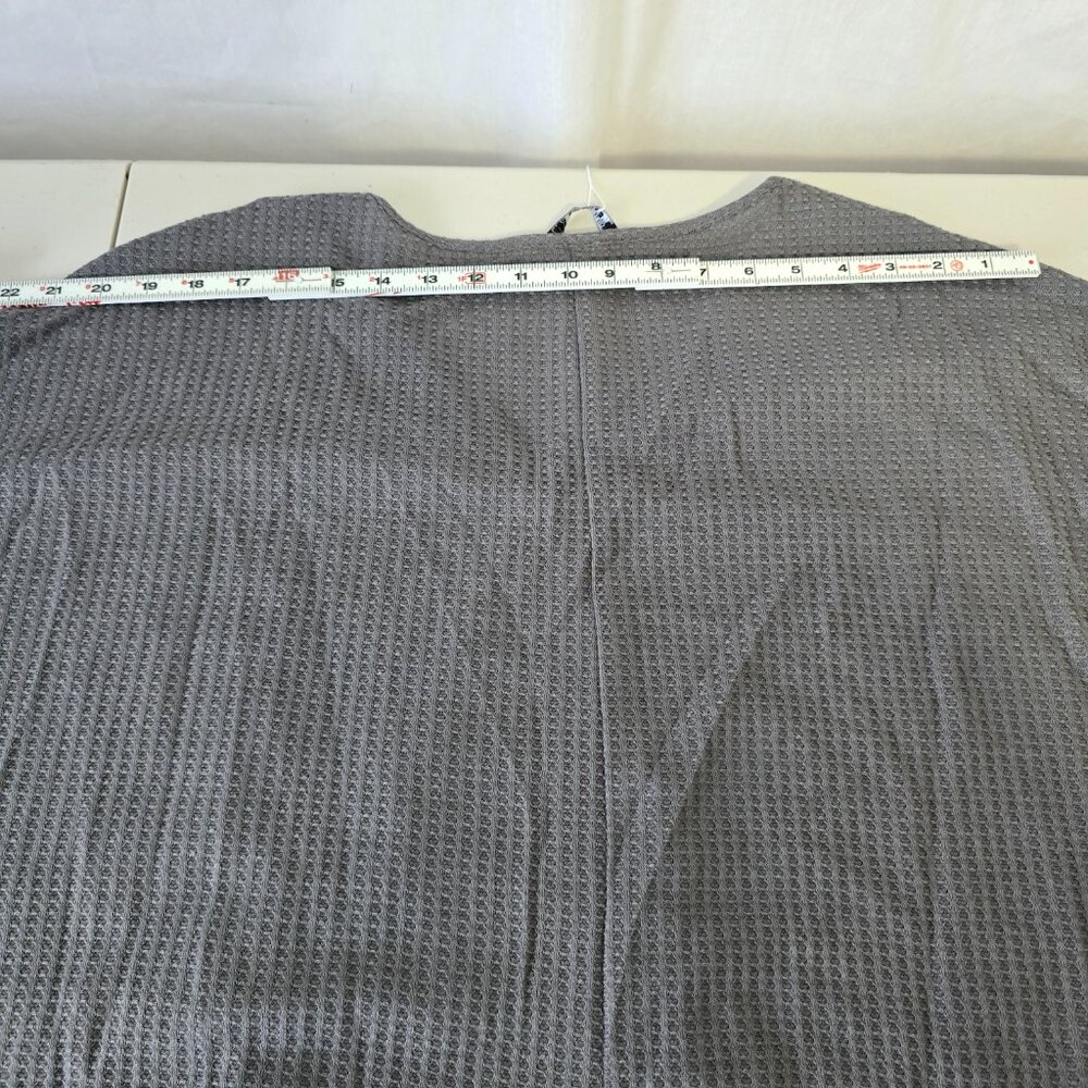 Bloomchic Waffle Knit Wrap Shirt Women's 3X Gray Long Sleeve V-Neck NWT - Picture 9 of 12